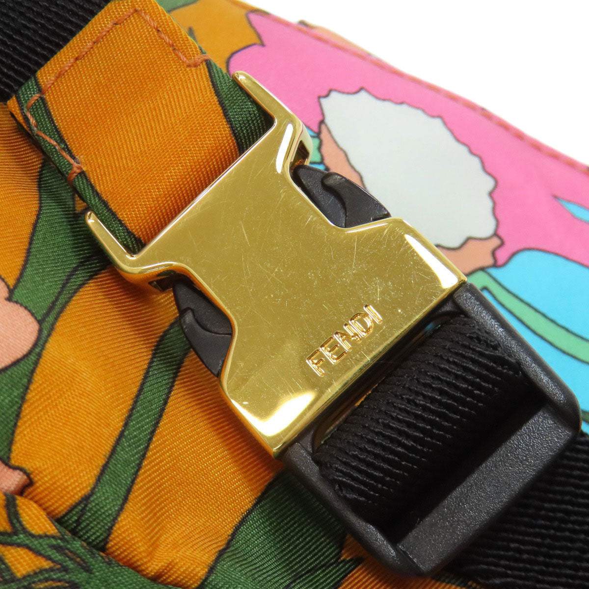 FENDI フェンディ マンマバケット 2WAY ヒップバッグ・ウエストバッグ ナイロン レディース 中古
