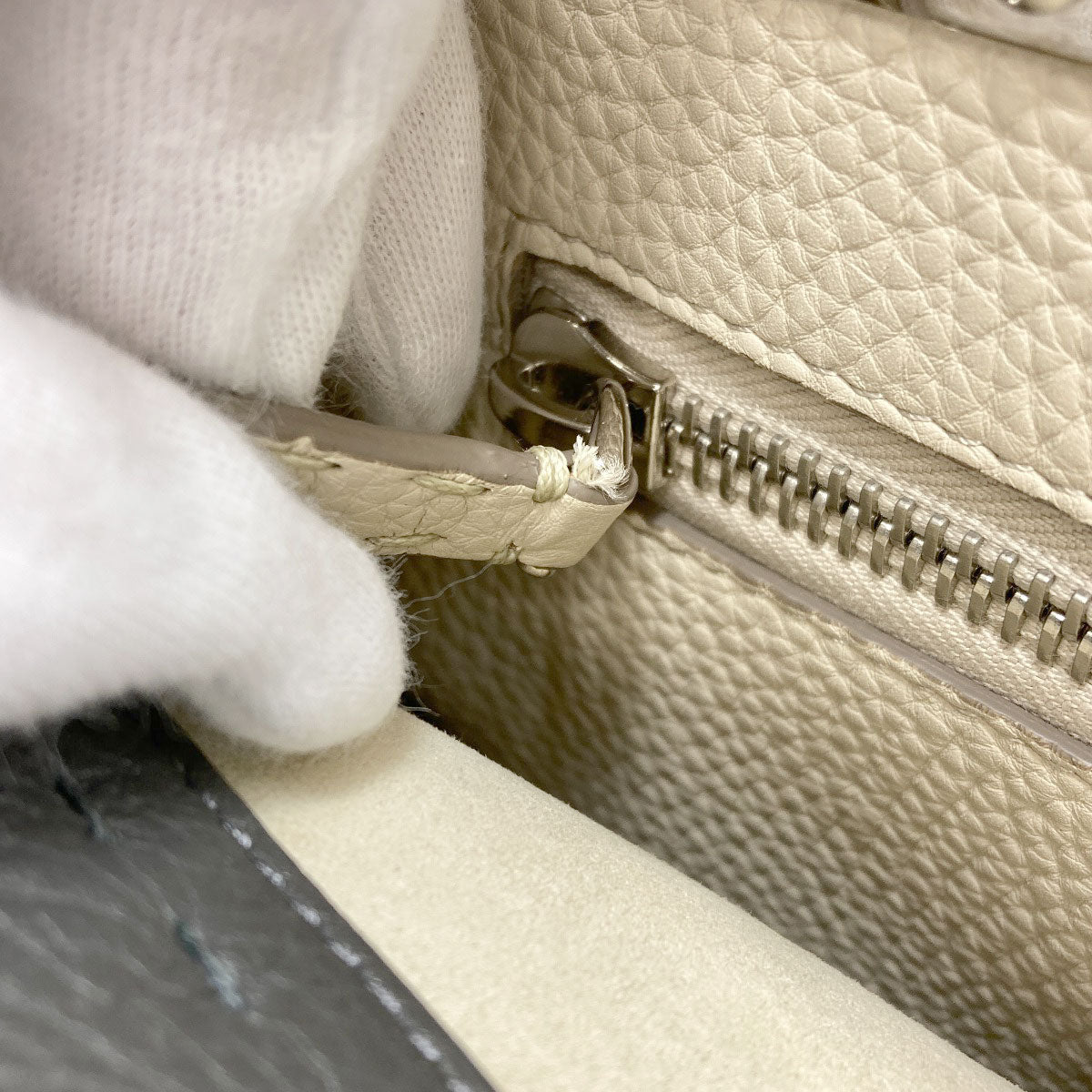 フェンディ ピーカブー ミディアム セレリア 2WAY ハンドバッグ 中古 商品画像13