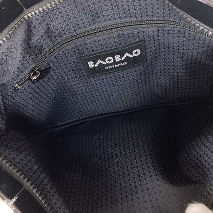 ISSEY MIYAKE INC. イッセイミヤケ バオバオ ショルダーバッグ PVC レディース 中古