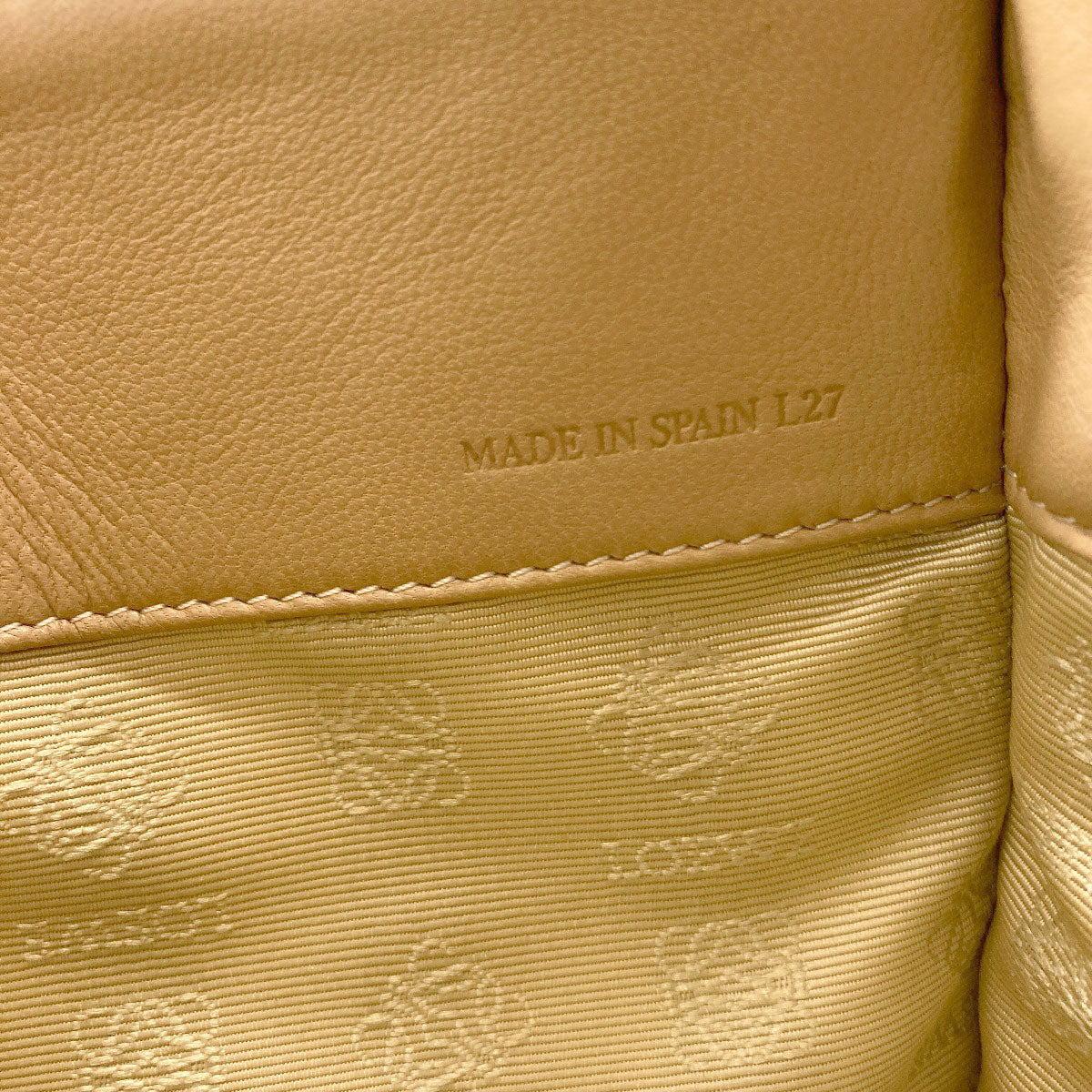 LOEWE ロエベ アナグラム ハンドバッグ ラムスキン レディース 中古