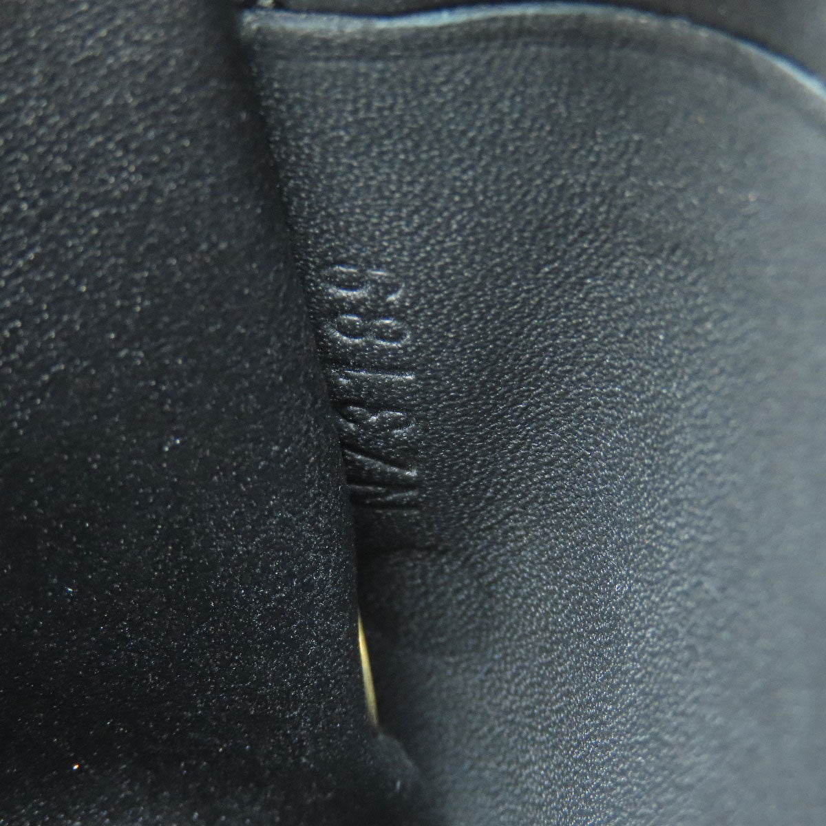 ルイヴィトン M67630 ディスカバリーコンパクトウォレット 三つ折り財布（小銭入れあり） 中古 商品画像9