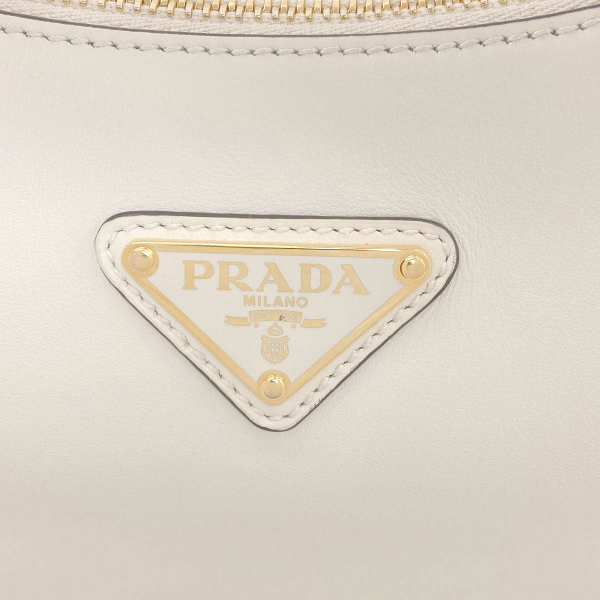 プラダ アーケ スモール ロゴ金具 2WAY ハンドバッグ 中古 商品画像9