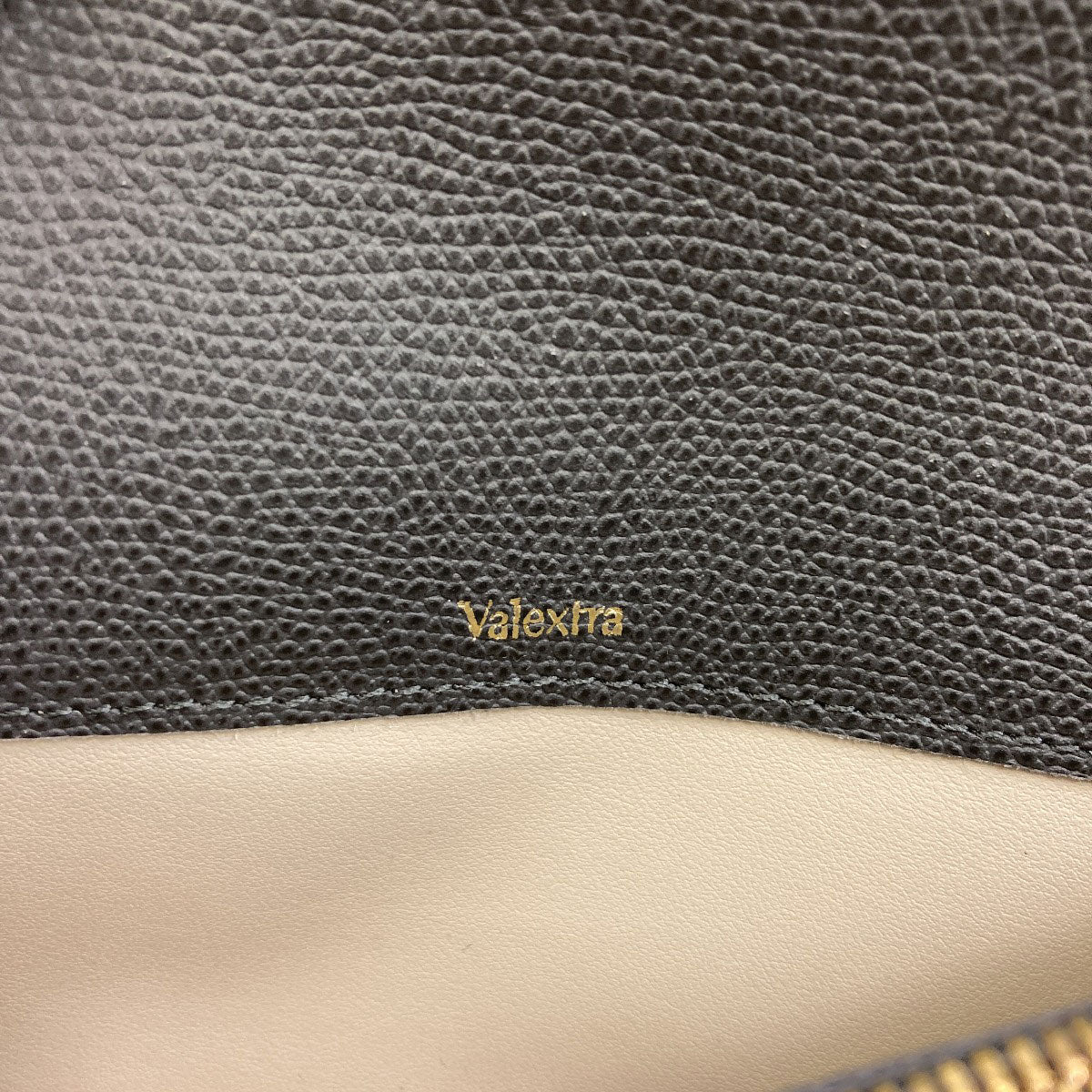 ヴァレクストラ ブレラ 長財布（小銭入れあり） 中古 商品画像8