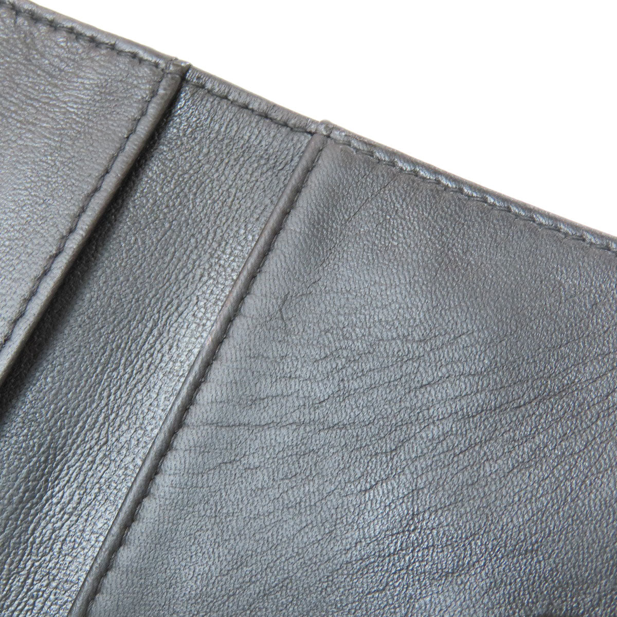 シャネル マトラッセ コンパクト財布 ゴールド金具 三つ折り財布（小銭入れあり） 中古 商品画像10