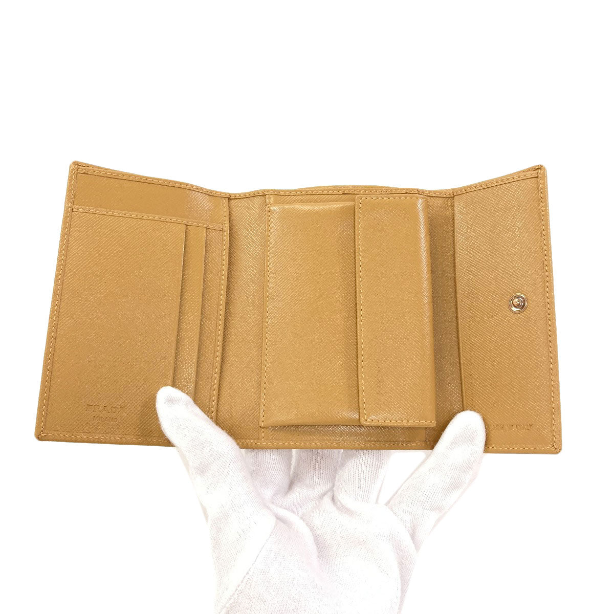 プラダ ロゴ金具 三つ折り財布（小銭入れあり） 中古 商品画像5