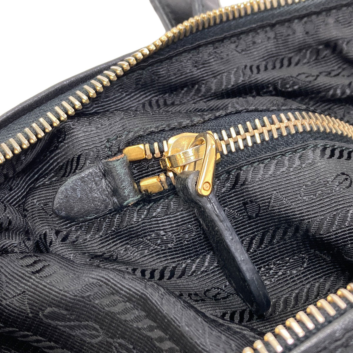 プラダ ロゴ金具 ショルダーバッグ 中古 商品画像10