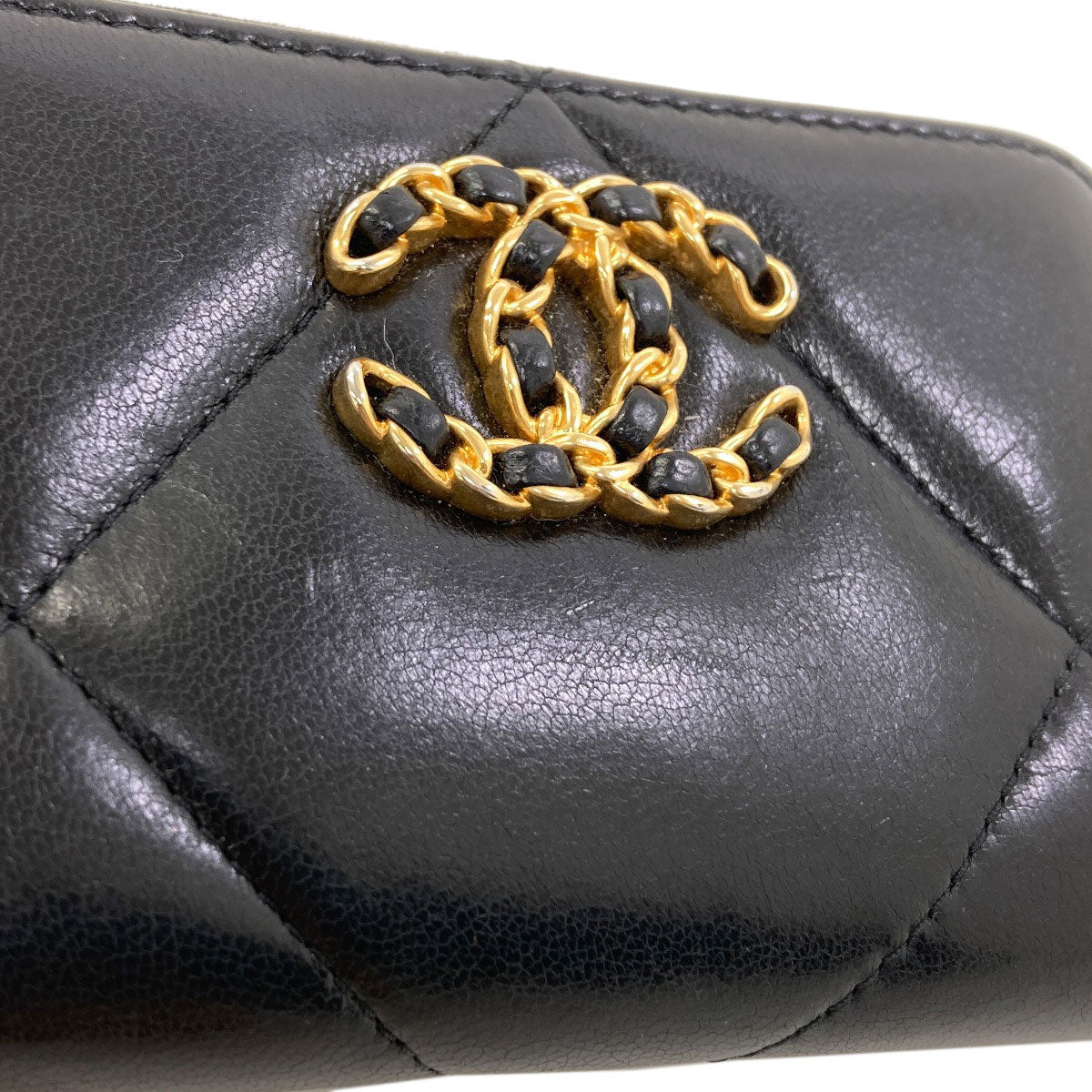 【美品】シャネル19 ディズヌフ マトラッセ ケース ゴールド 金 シャネル シャネル19 マトラッセ ゴールド金具 コインケース 中古 | 京