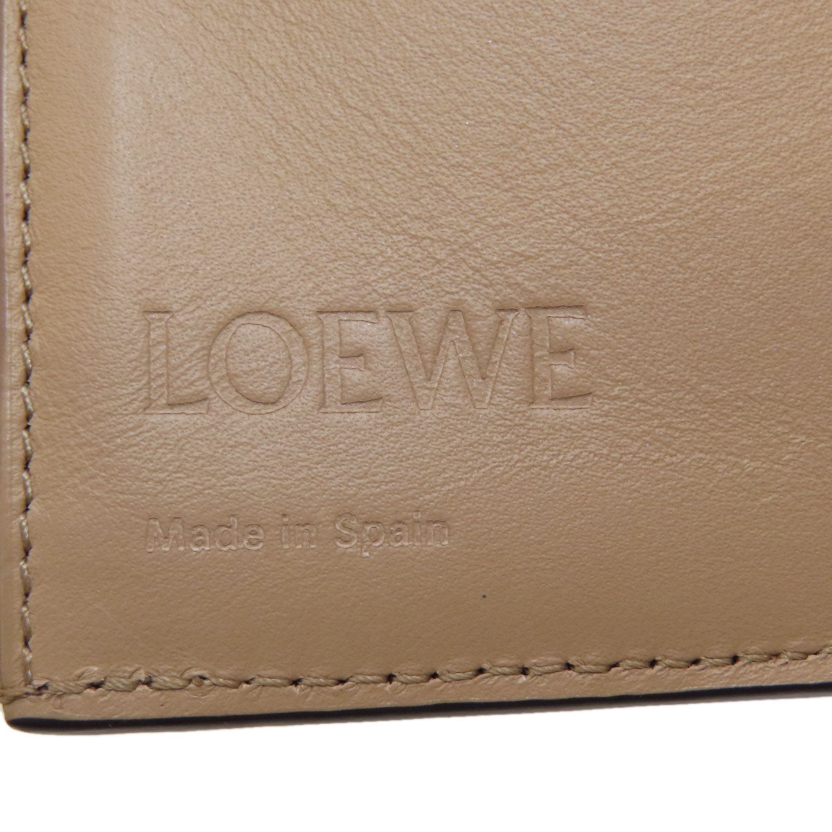 ロエベ バーティカルウォレット 三つ折り財布（小銭入れあり） 中古 商品画像8