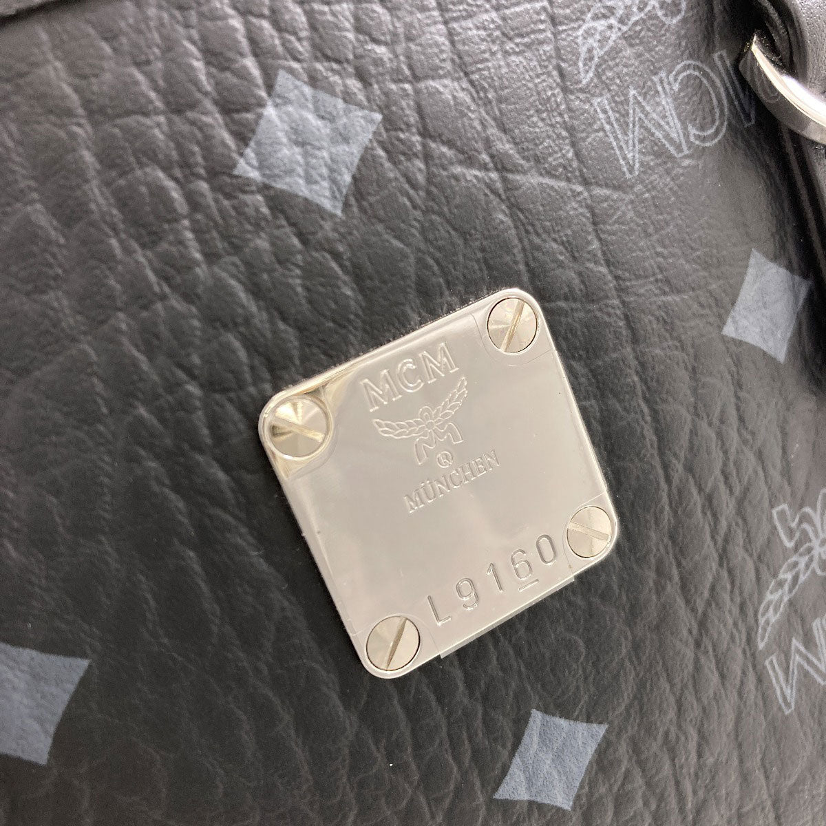 エムシーエム Toni トップジップ ショップバッグ クレヨンしんちゃんコラボ 2WAY ハンドバッグ 中古 商品画像12