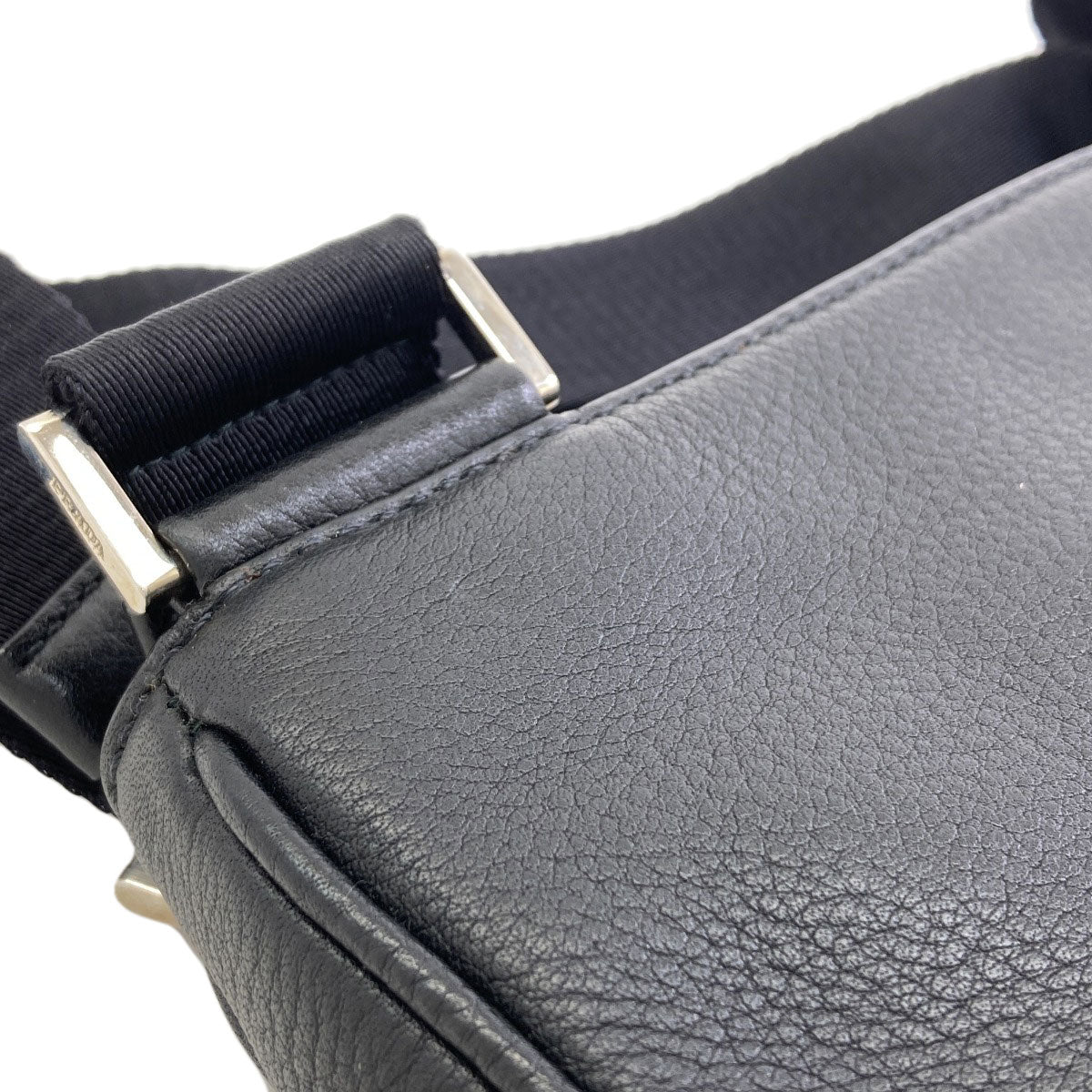 プラダ ロゴ金具 ショルダーバッグ 中古 商品画像11