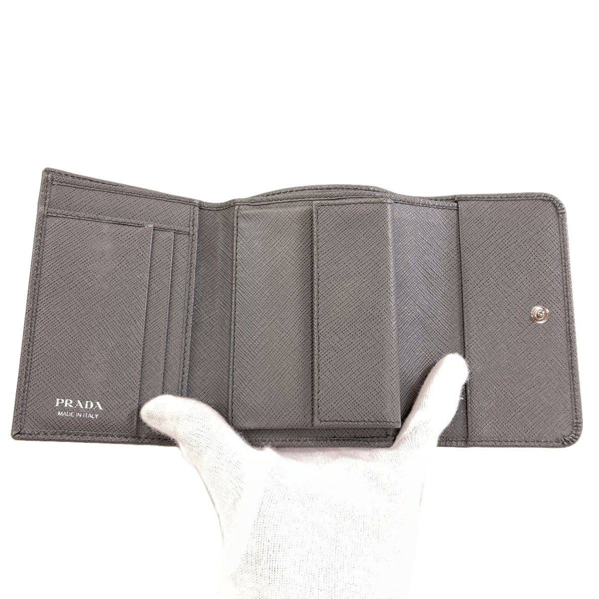 プラダ ロゴ 三つ折り財布（小銭入れあり） 中古 商品画像5